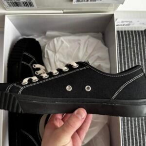 Maison Margiela Women's Black Trainers - Image 1
