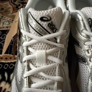 ASICS Men's White and Grey Trainers - Image 4