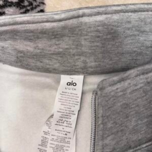 Alo Yoga Men's Grey Jumper - Image 4