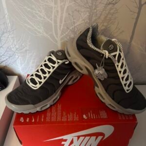 BRAND NEW NIKE AIR MAX TN PLUS CAVESTONE - Image 6