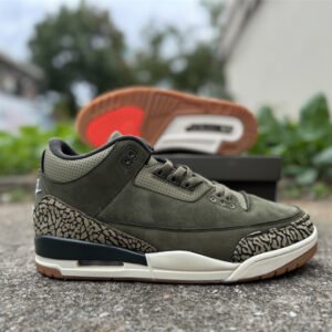 Air Jordan 3 Retro - Image 17