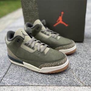 Air Jordan 3 Retro - Image 7