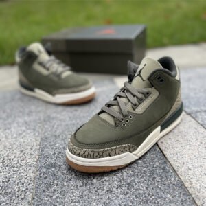 Air Jordan 3 Retro - Image 12