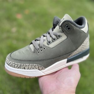 Air Jordan 3 Retro - Image 13