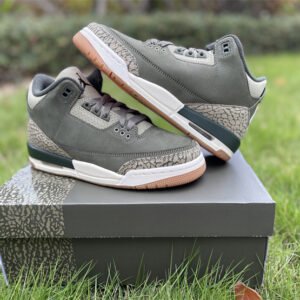 Air Jordan 3 Retro - Image 14