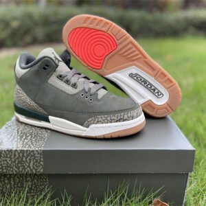 Air Jordan 3 Retro - Image 21