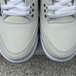 Air Jordan 3 - Image 6