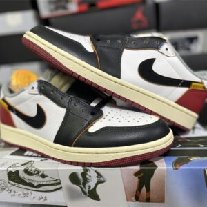 Travis Scott x Air Jordan 1 low